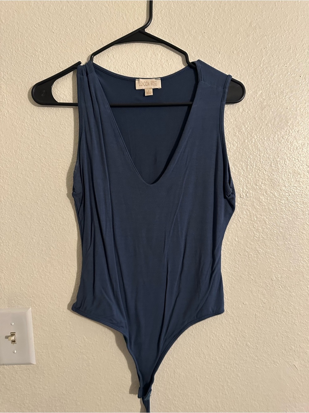 Navy, brown, pink V-Neck Sleeveless Bodysuit